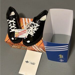Sz 6 adidas SpongeBob x Stan Smith Freizeit Black Patent Leather Men's Sneakers